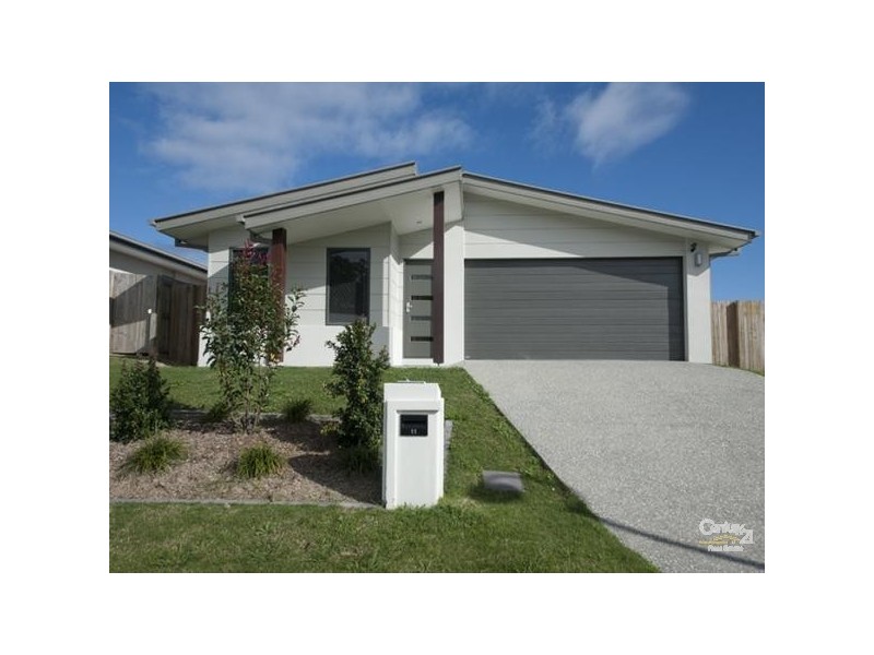 11 Winchester Crescent, Pimpama QLD 4209