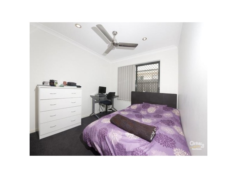 11 Winchester Crescent, Pimpama QLD 4209