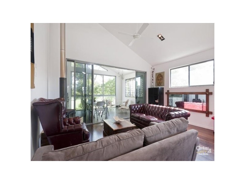 1/20 Nobby Parade, Miami QLD 4220