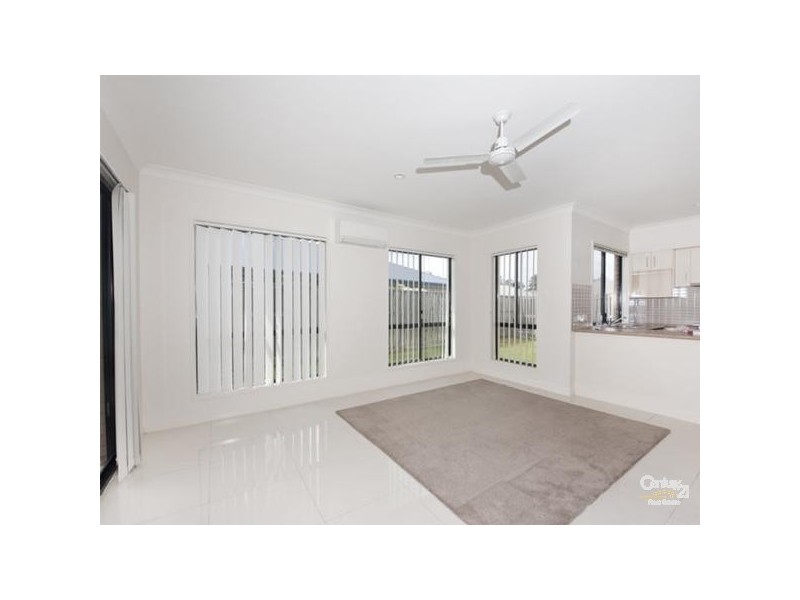 6 Kingair Road, Coomera QLD 4209