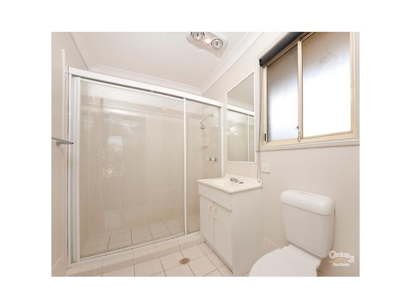 3 Retreat Place, Robina QLD 4226