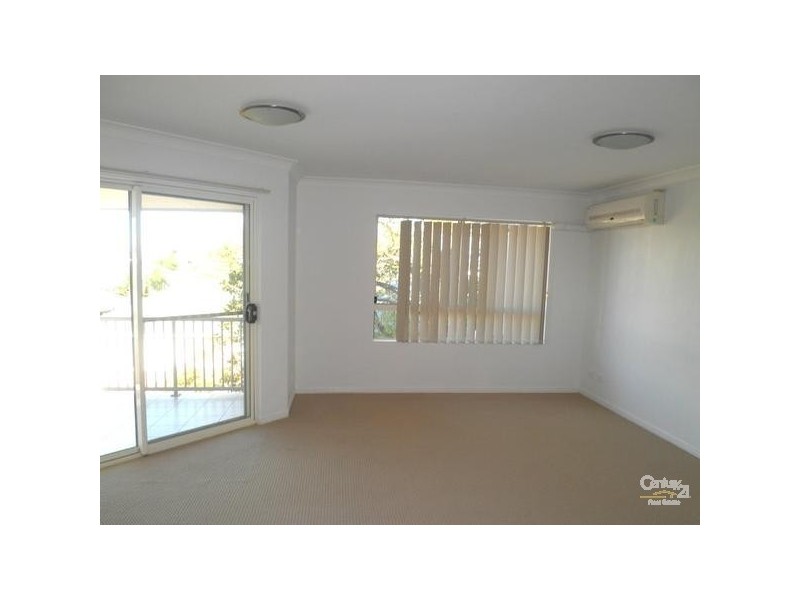 7/131 Muir Street, Labrador QLD 4215