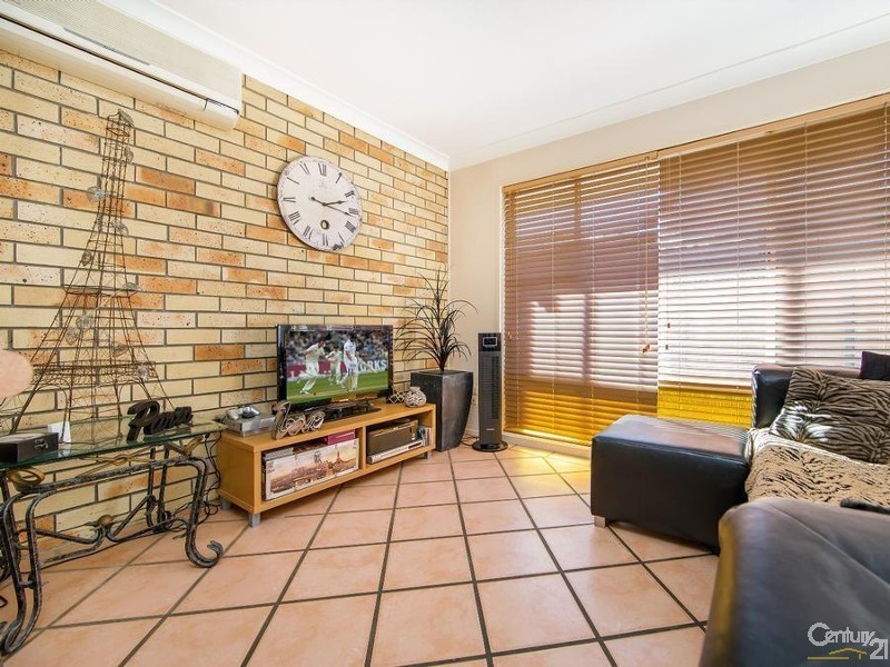 57 Nobby Parade, Miami QLD 4220