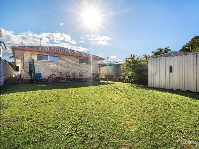57 Nobby Parade, Miami QLD 4220