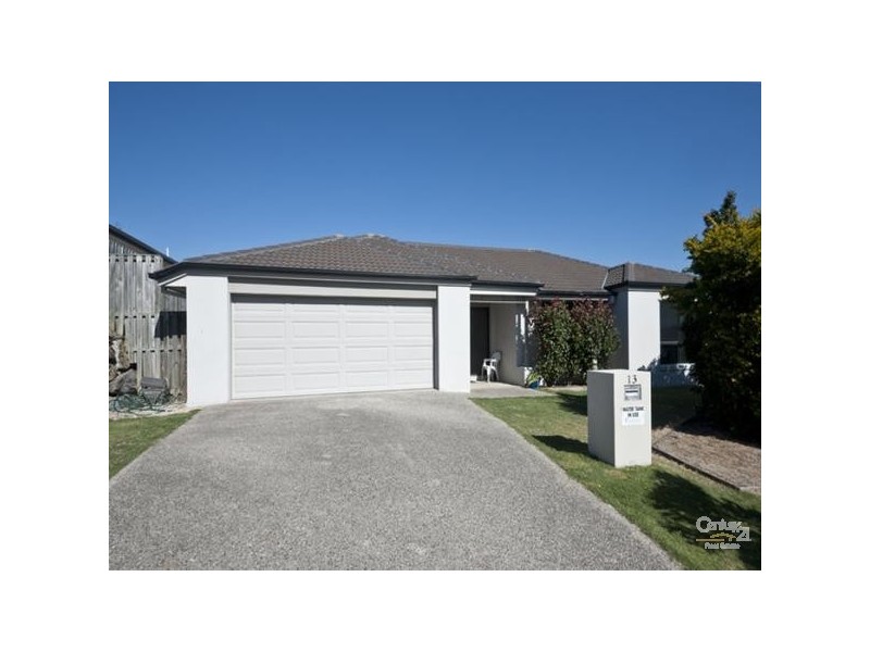 13 Yamba Street, Pacific Pines QLD 4211