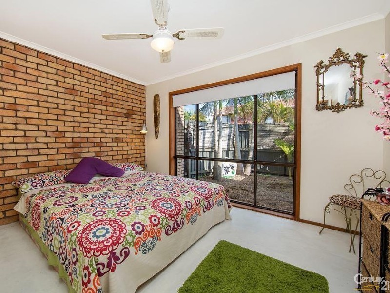 1/37 Frascott Avenue, Varsity Lakes QLD 4227
