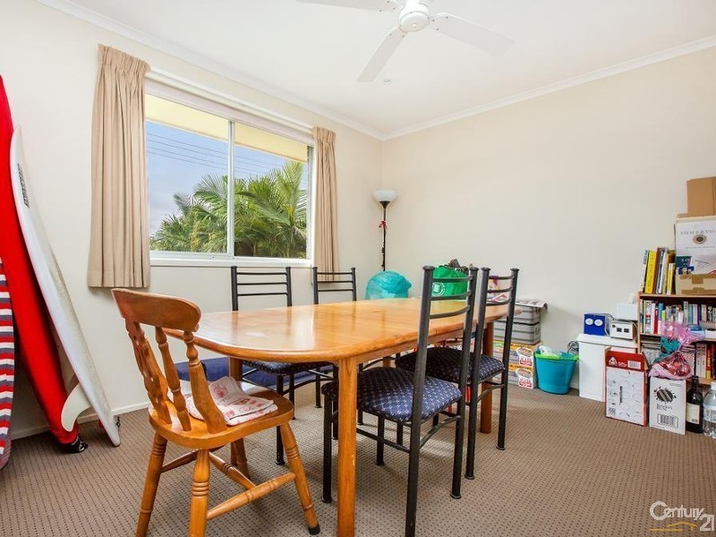 16 Sportsman Avenue, Mermaid Beach QLD 4218
