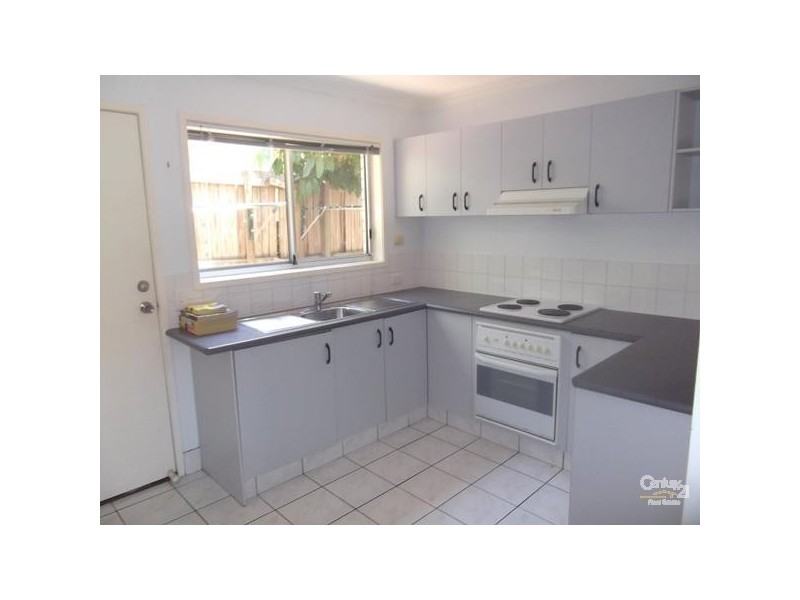 2/11 Martin Street, Nerang QLD 4211