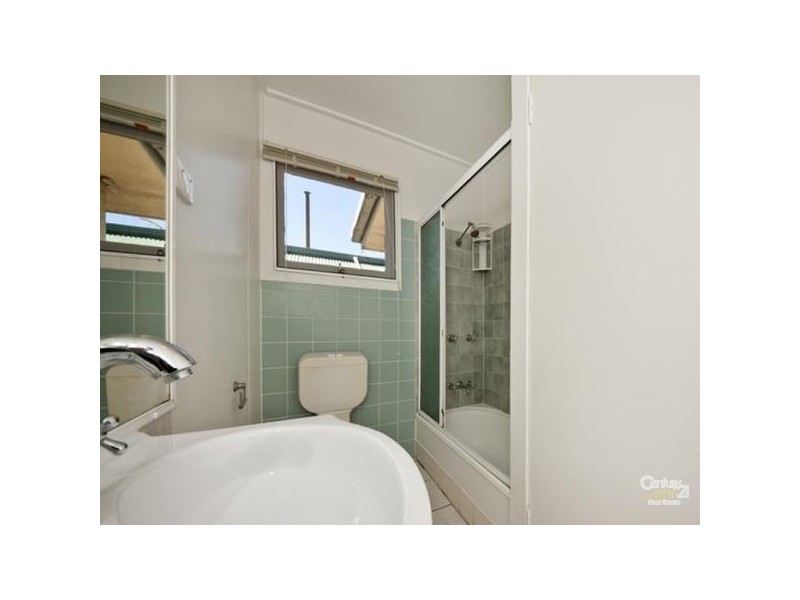 1/3 Birigun Street, Mermaid Waters QLD 4218