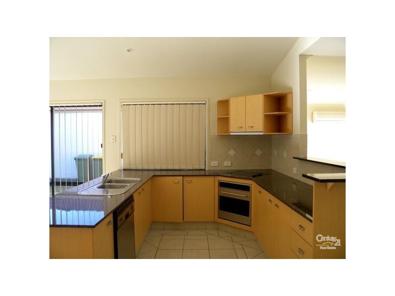 69 OLYMPUS DRIVE, Robina QLD 4226