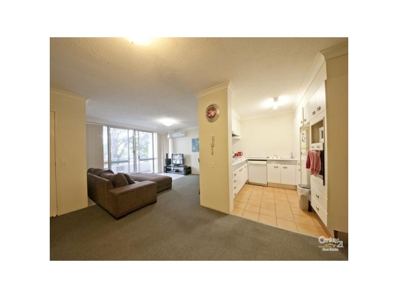 7/40 Britannia Ave, Broadbeach QLD 4218