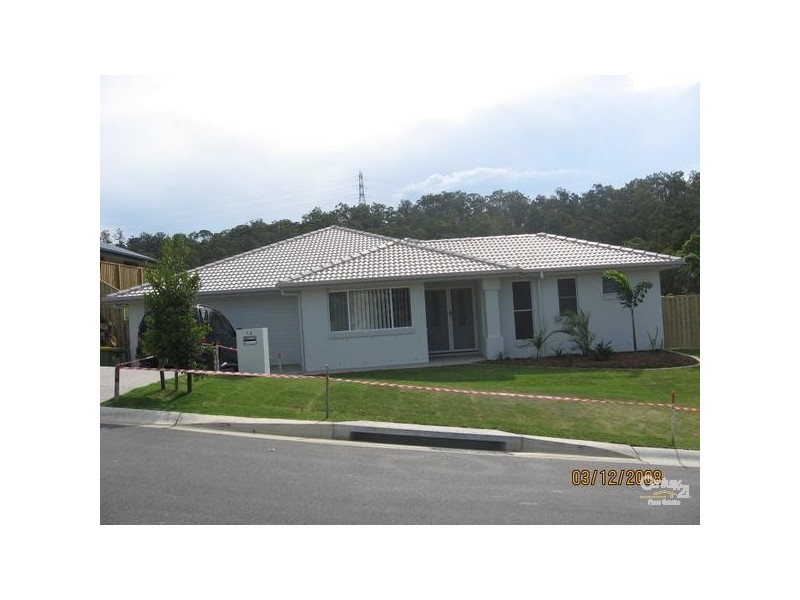 12 Haughton Street, Pacific Pines QLD 4211