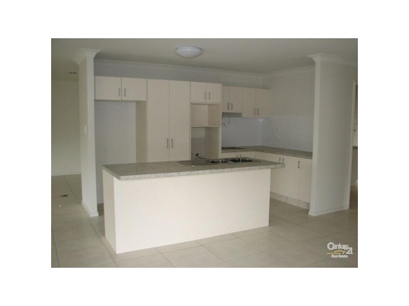 12 Haughton Street, Pacific Pines QLD 4211