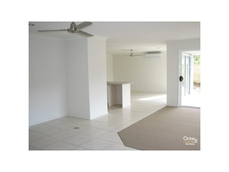 12 Haughton Street, Pacific Pines QLD 4211