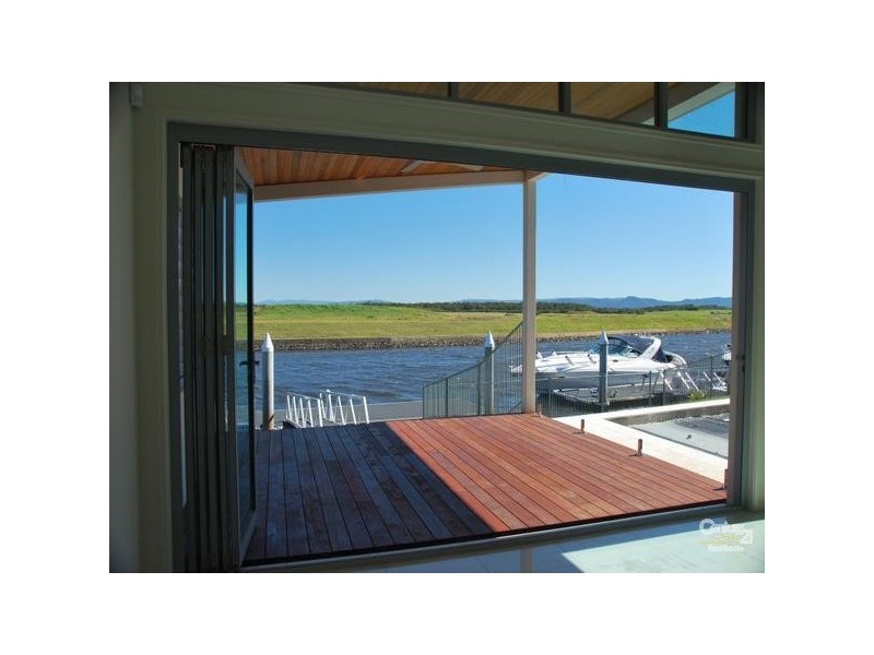 9 Windward Place, Jacobs Well QLD 4208