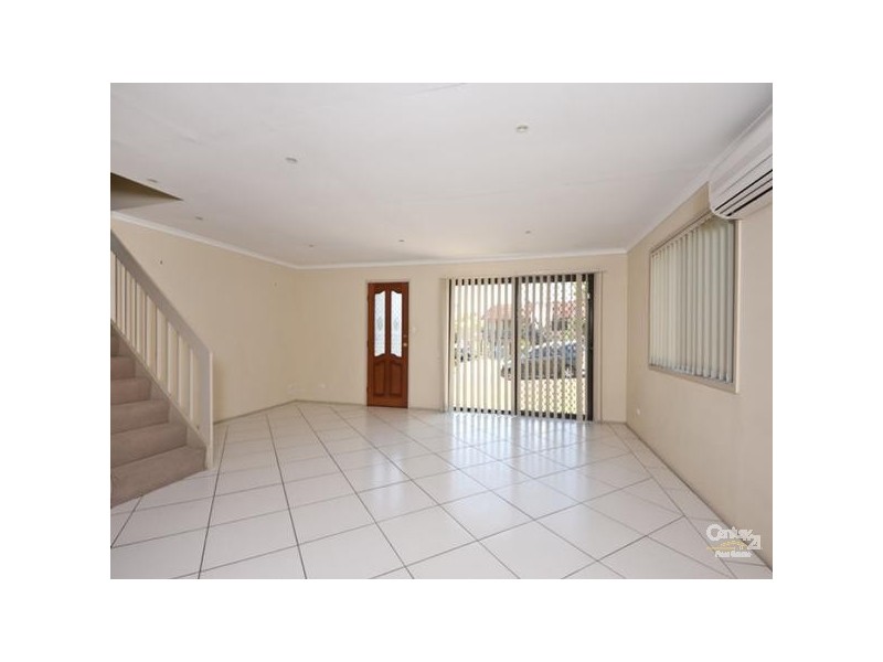 14 Carrabean Avenue, Ashmore QLD 4214