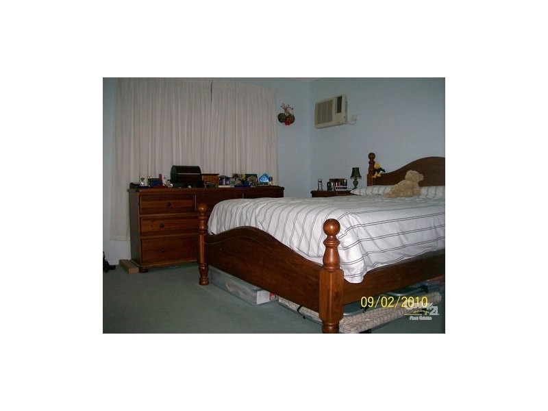 24 Streamview Crescent, Springfield QLD 4300