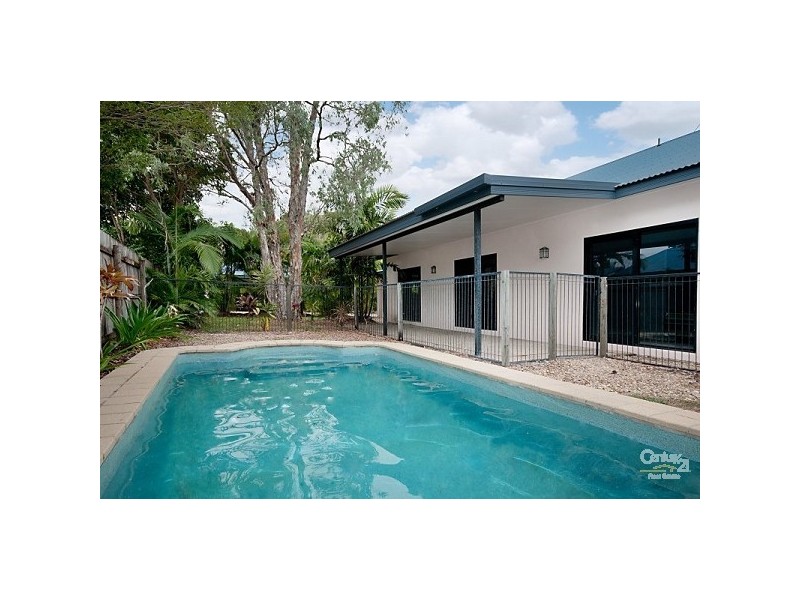 Port Douglas QLD 4877