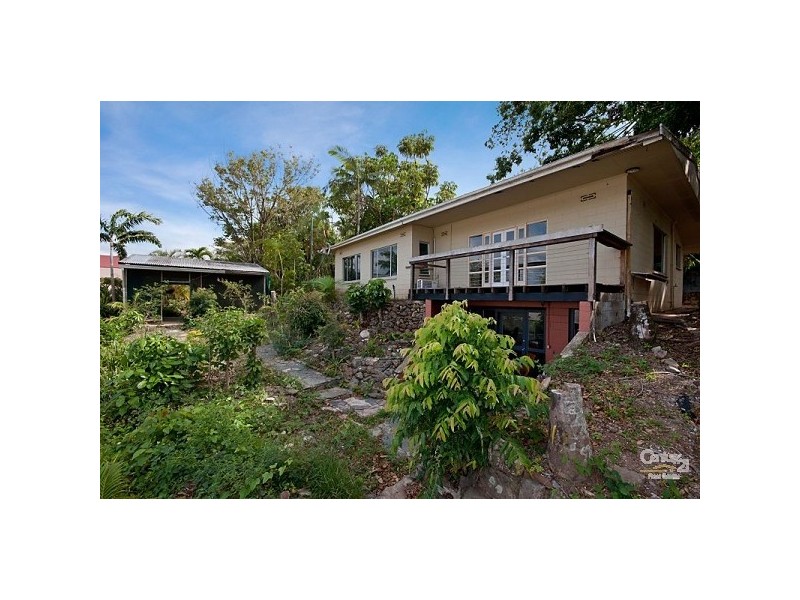 40-42 Macrossan Street, Port Douglas QLD 4877