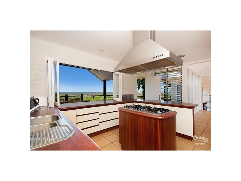 35 Ocean View Road, Port Douglas QLD 4877