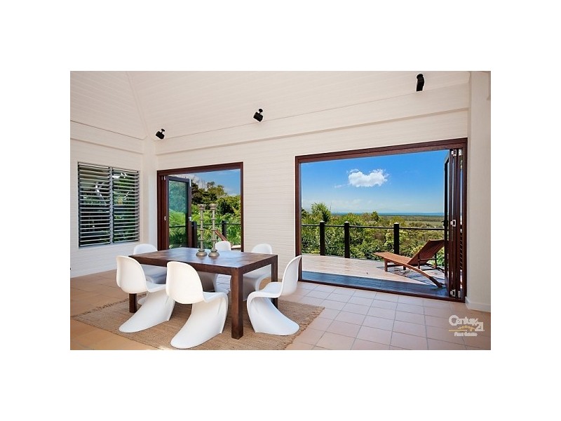 35 Ocean View Road, Port Douglas QLD 4877