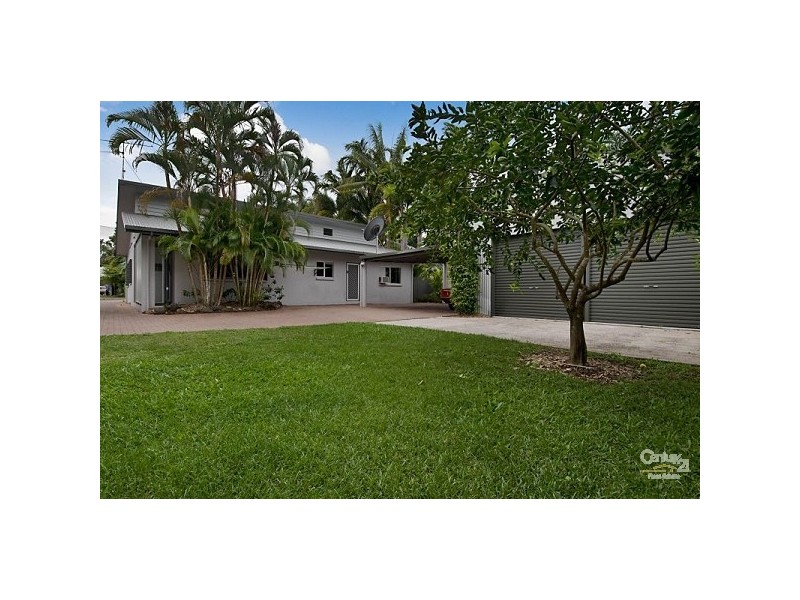 24 Limpet Ave, Port Douglas QLD 4877