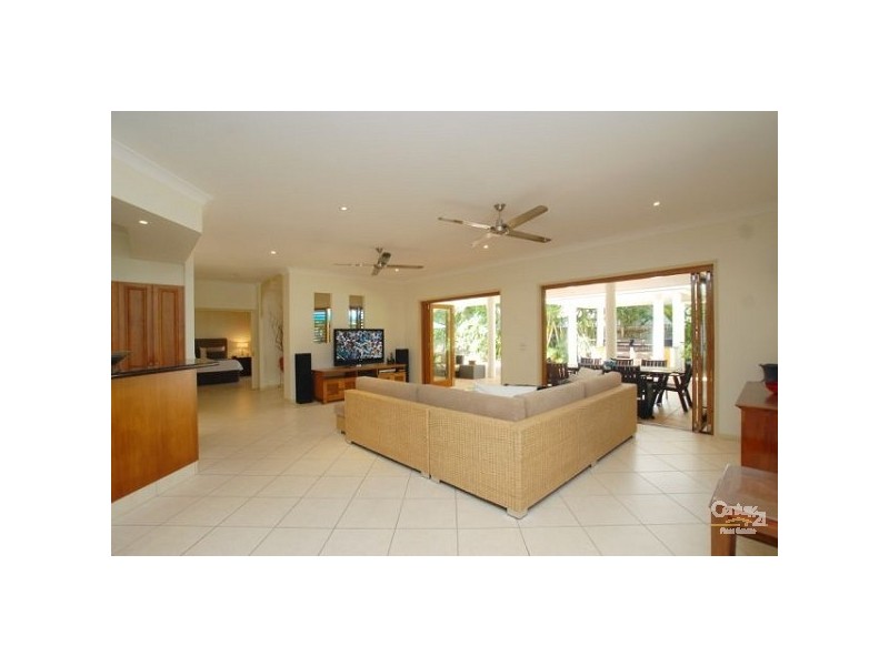 Port Douglas QLD 4877