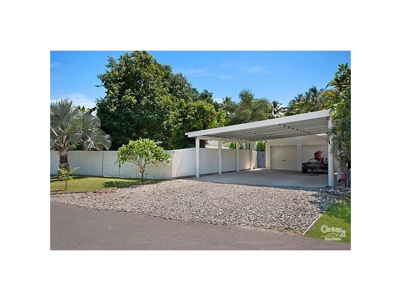 Cooya Beach QLD 4873