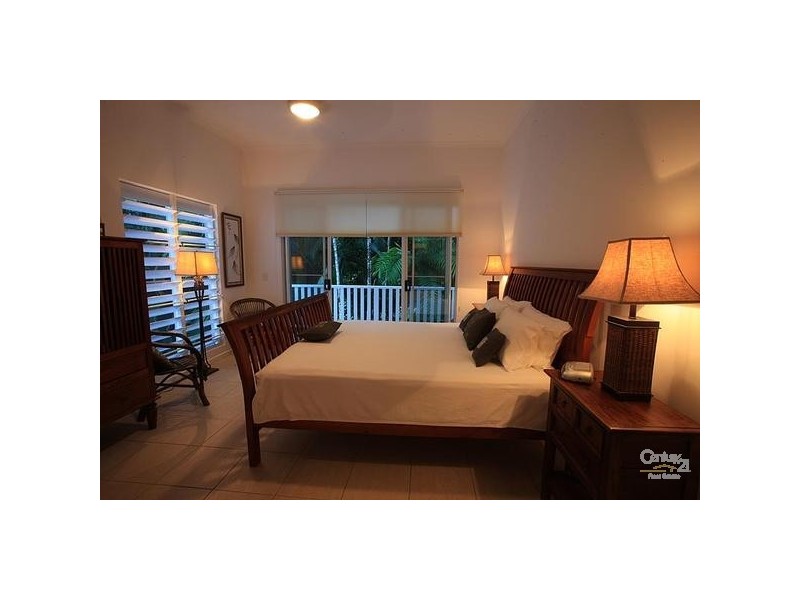 Port Douglas QLD 4877