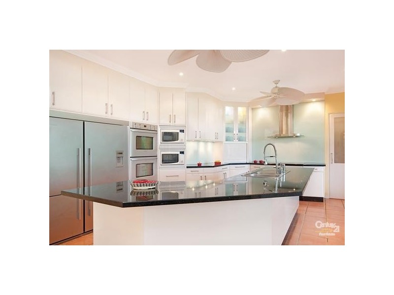 105 St Crispins Ave, Port Douglas QLD 4877