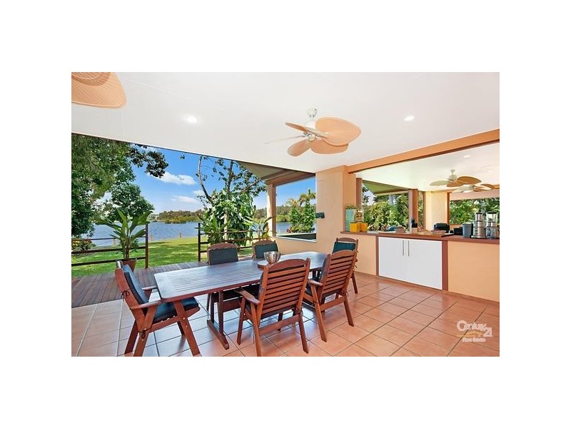 105 St Crispins Ave, Port Douglas QLD 4877