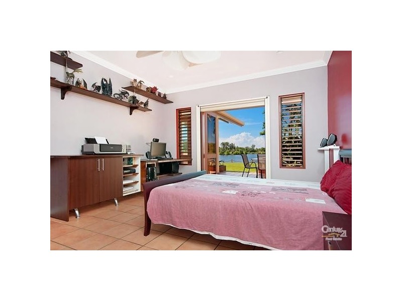 105 St Crispins Ave, Port Douglas QLD 4877