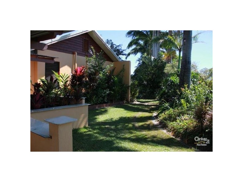 105 St Crispins Ave, Port Douglas QLD 4877