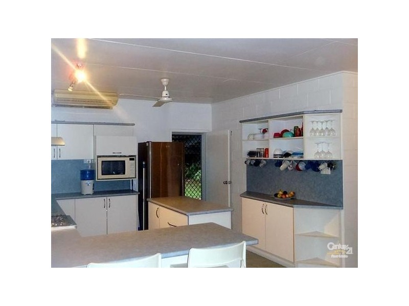 Cooya Beach QLD 4873