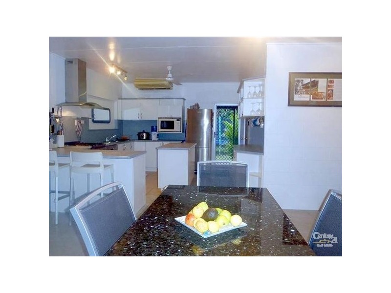 Cooya Beach QLD 4873