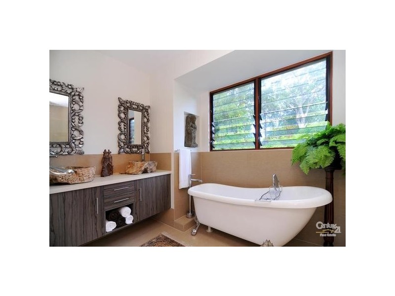 12 Reef Street, Port Douglas QLD 4877