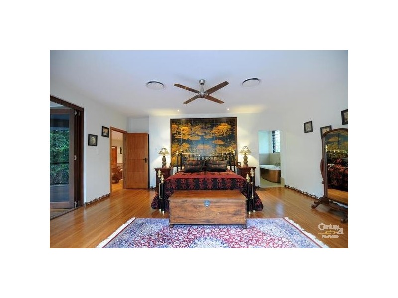 12 Reef Street, Port Douglas QLD 4877