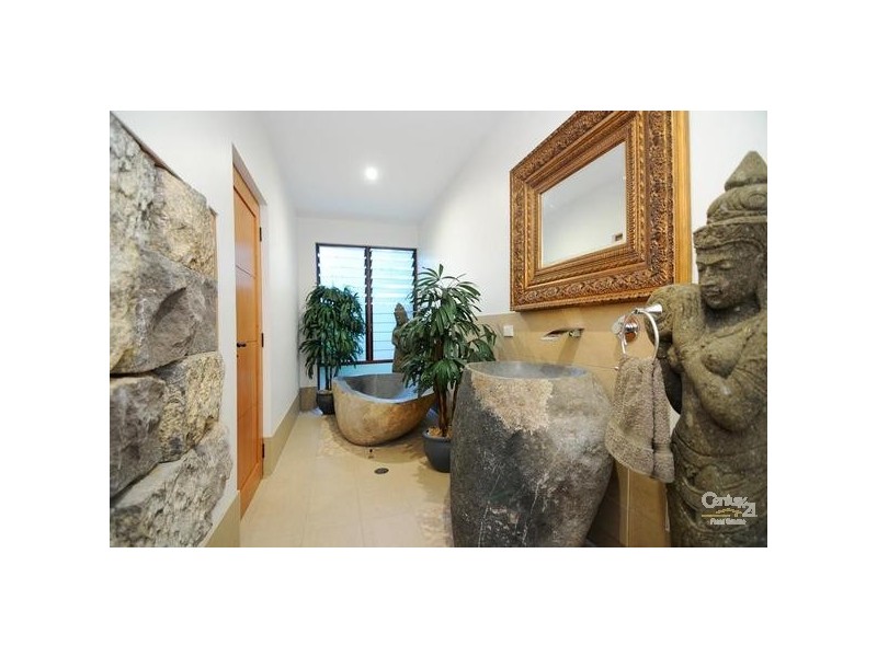 12 Reef Street, Port Douglas QLD 4877