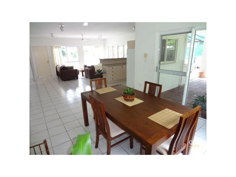 Cooya Beach QLD 4873