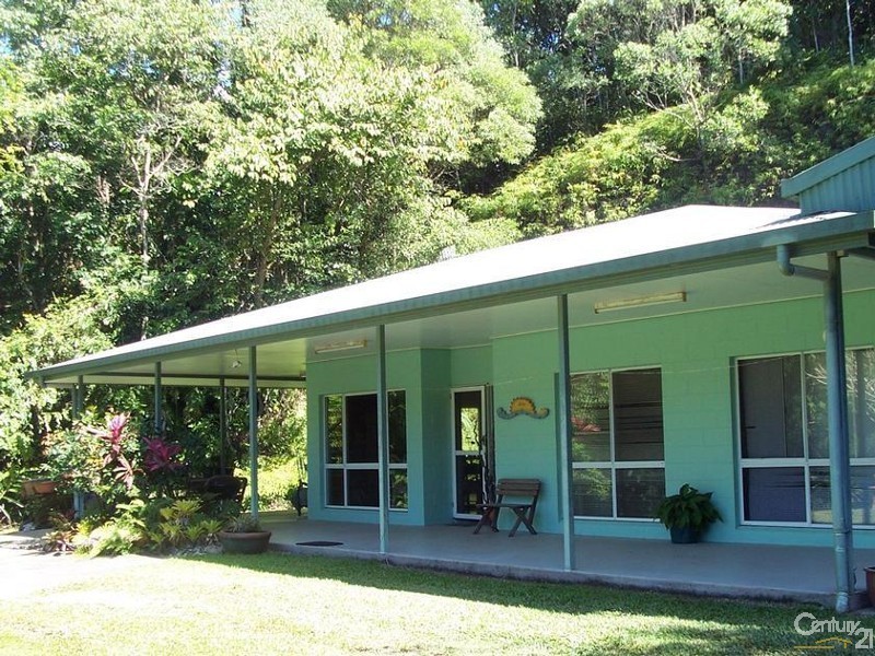 114 Kahana Road, Whyanbeel QLD 4873