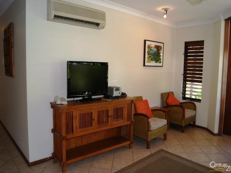 Port Douglas QLD 4877