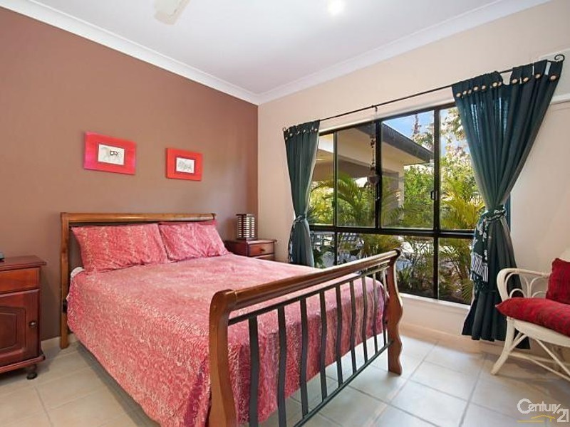 19 Shalom Close, Cooya Beach QLD 4873