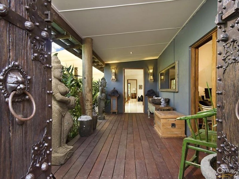 Oak Beach QLD 4877