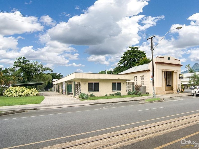 15  Mill Street, Mossman QLD 4873