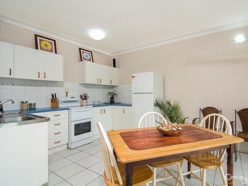 15 Mill Street, Mossman QLD 4873