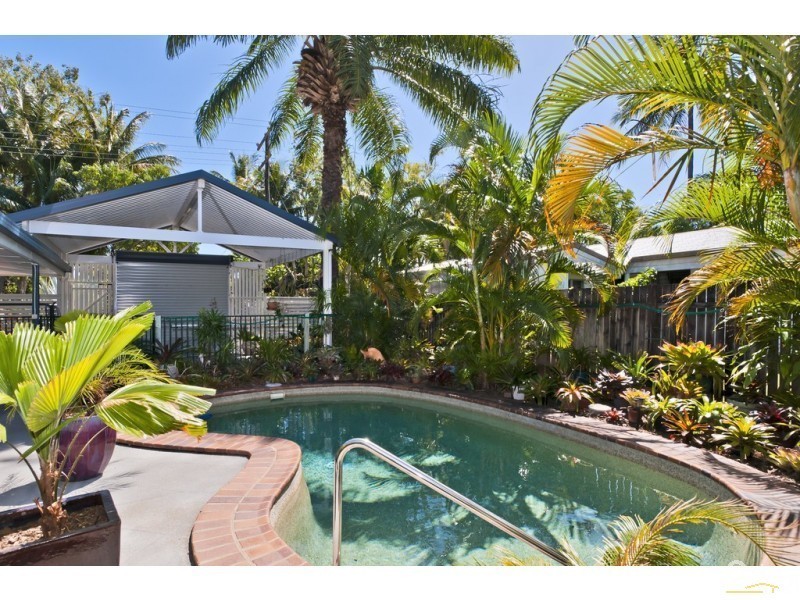 2/6  Nautilus Street, Port Douglas QLD 4877