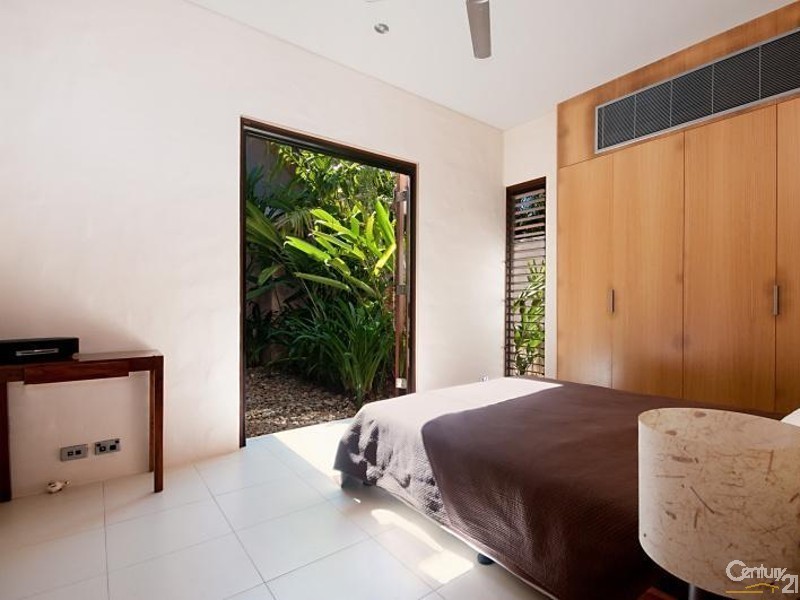 Port Douglas QLD 4877