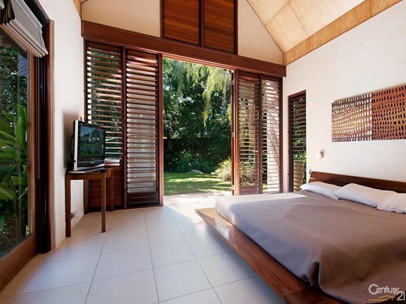 Port Douglas QLD 4877