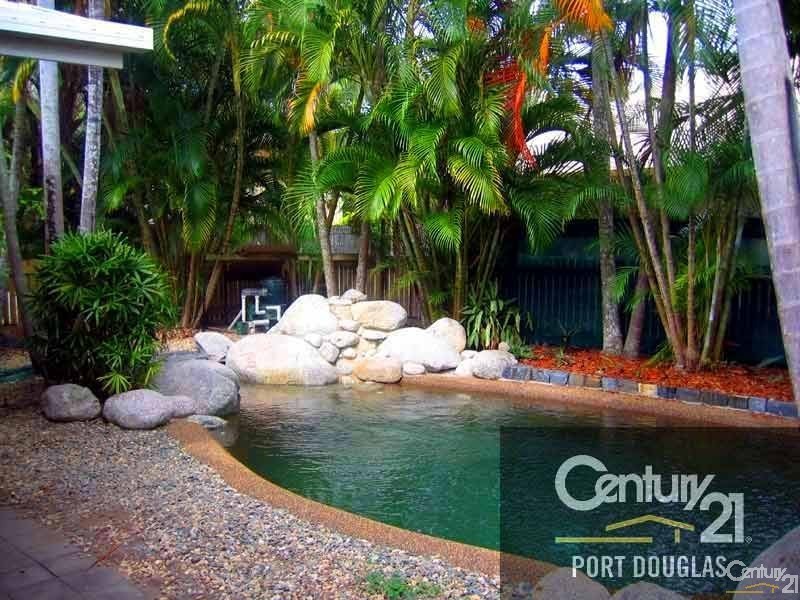 4 Thooleer Close, Cooya Beach QLD 4873