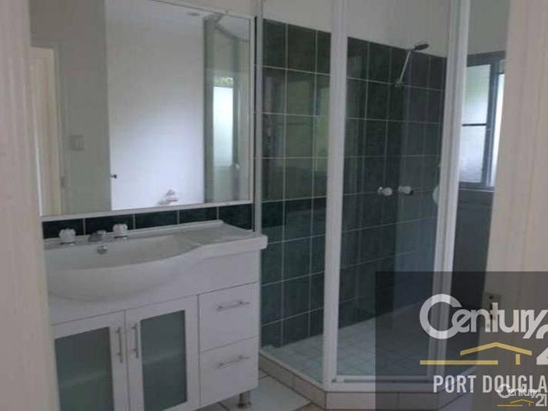 4 Thooleer Close, Cooya Beach QLD 4873